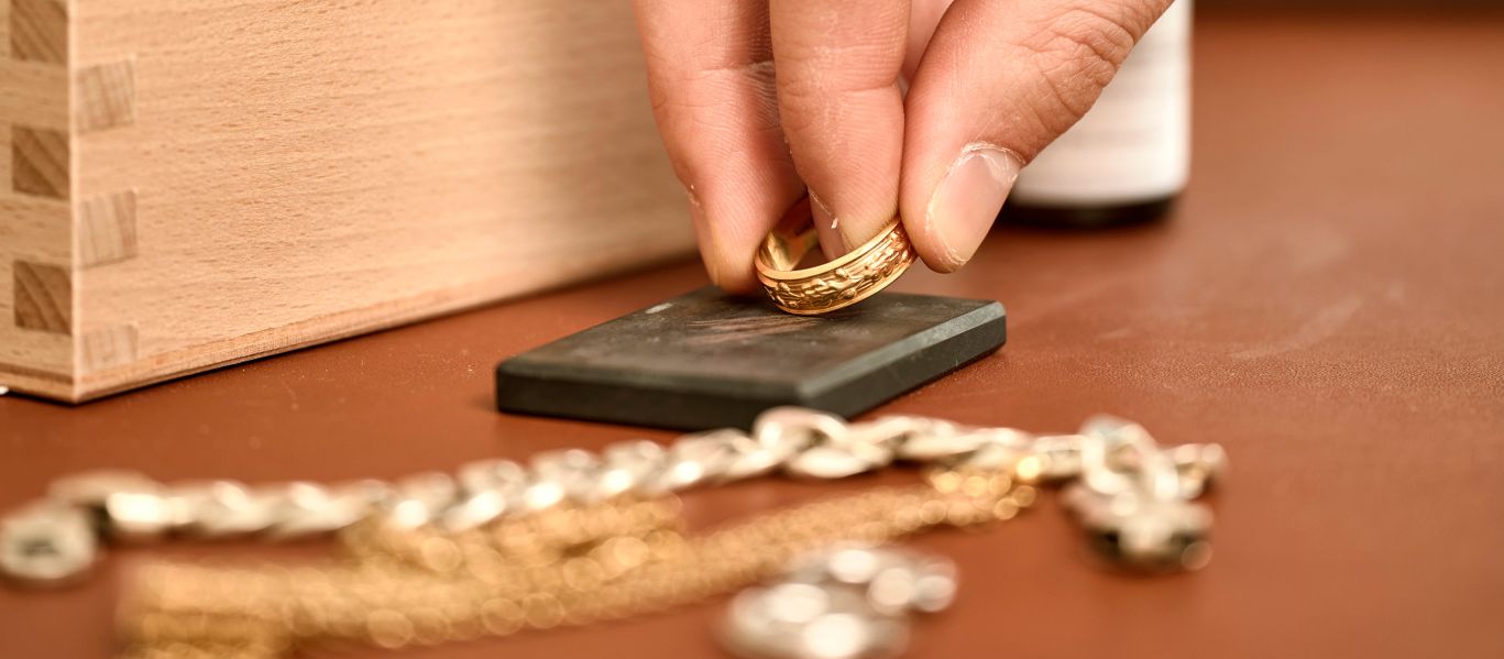 Finguld värdering guldring nyhetsbild.jpg